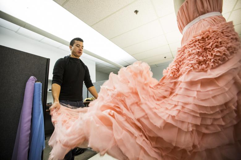 Photography: Ken James (http://www.kjamesimages.com/)
Captions: Mia Lopez Photography: Ken James (http://www.kjamesimages.com/)
Captions: Mia Lopez