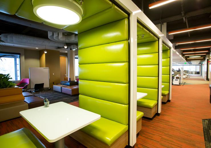 Working closely with Stantec to capture diverse perspectives on functionality led to a bold departure from the classic cube. “The space supports a principle of open collaboration across our teams,” Lemecha says. “The colors are a reflection of the logo colors of each of our five lines of business.” The physical shift from individual deskwork to meetings and team projects is structured to flow organically through the building, a reflection of the constant innovation at which VSP Global aims.
Working closely with Stantec to capture diverse perspectives on functionality led to a bold departure from the classic cube. “The space supports a principle of open collaboration across our teams,” Lemecha says. “The colors are a reflection of the logo colors of each of our five lines of business.” The physical shift from individual deskwork to meetings and team projects is structured to flow organically through the building, a reflection of the constant innovation at which VSP Global aims.