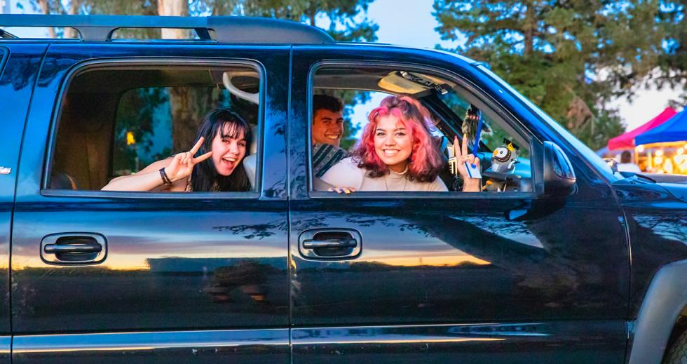 Heading into the West Wind Sacramento 6 Drive-In on a Tuesday night. Heading into the West Wind Sacramento 6 Drive-In on a Tuesday night.