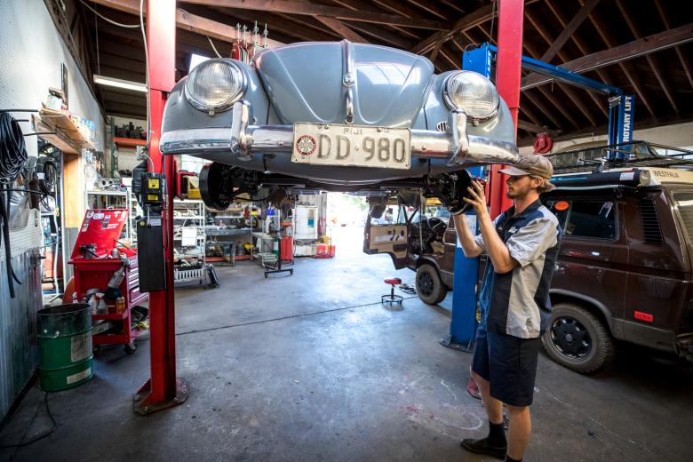 Kombi Haus is slowly taking over a city block in Sacramento’s Oak Park neighborhood. Owner Justin Campbell opened the Volkswagen repair and restoration shop 20 years ago as a small garage on 34th Street.