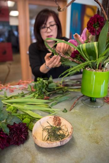In 1976 her mother bought the florist shop, and the mother-daughter duo ran Kiyo’s together until Tokunaga retired in 2001 and Taira took over (her mother passed away in 2007). Today, Kiyo’s ikebana-inspired designs are the shop’s most popular type of floral arrangement.