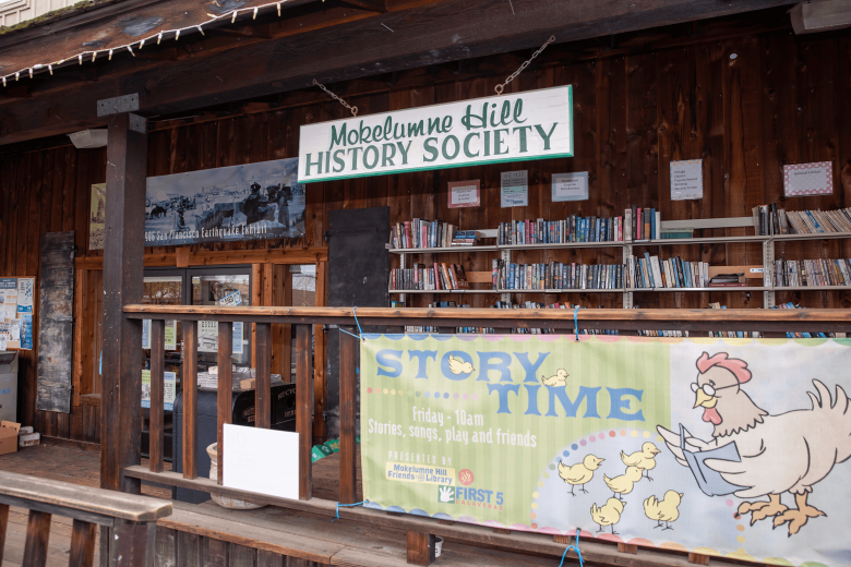 The Mokelumne Hill History Society, founded in 1985, shares a building on Main Street with the Mokelumne Hill Branch Library, where it houses the town’s archives and displays artifacts and documents related to the town’s history.