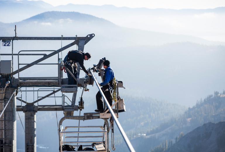 Preparing chairlifts for Tahoe’s ski season is a massive undertaking for lift mechanics at Squaw Valley and Alpine Meadows, which merged last year and have more than 40 lifts between the two resorts, including Squaw Valley’s aerial tram. Preparing chairlifts for Tahoe’s ski season is a massive undertaking for lift mechanics at Squaw Valley and Alpine Meadows, which merged last year and have more than 40 lifts between the two resorts, including Squaw Valley’s aerial tram.