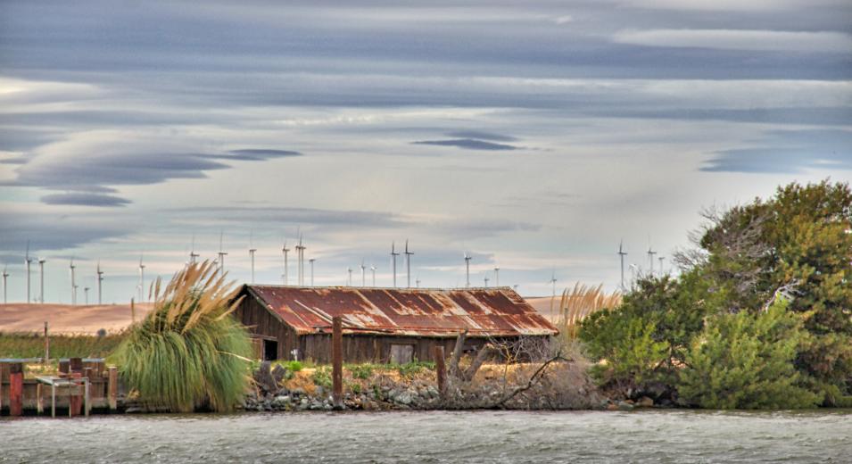 The Collinsville/Montezuma Hills area on the Sacramento River The Collinsville/Montezuma Hills area on the Sacramento River