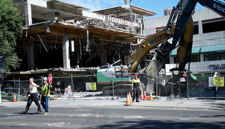 A look at arena construction on 8.13.2014
(photo: Steve Martarano) A look at arena construction on 8.13.2014
(photo: Steve Martarano)