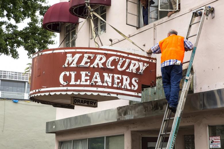 The metal canopy was the final piece to be removed and readied for transport. The metal canopy was the final piece to be removed and readied for transport.