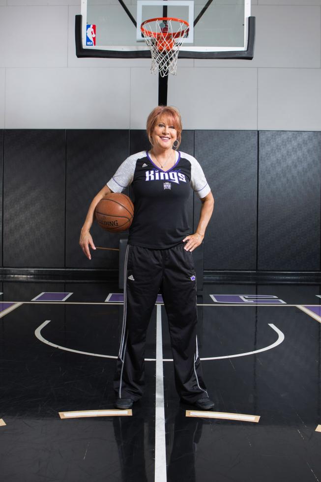Sacramento Kings assistant coach Nancy Lieberman became the first woman to coach a professional men’s basketball team in 2009, when she joined the Texas Legends.
