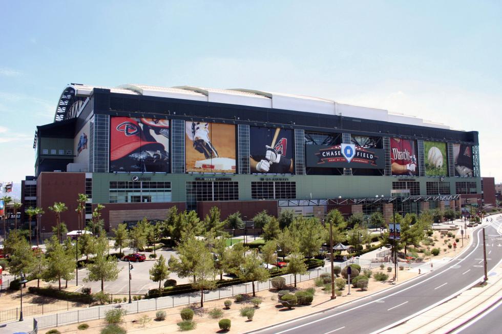 Chase Field in Phoenix, Arizona (Shutterstock: Katherine Welles)